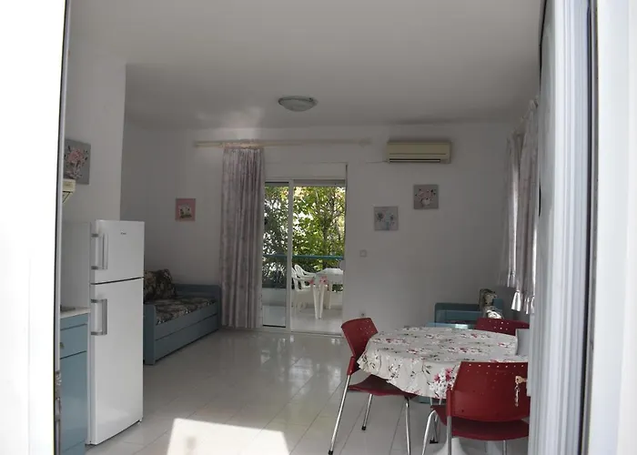Niki Apartament Polychrono